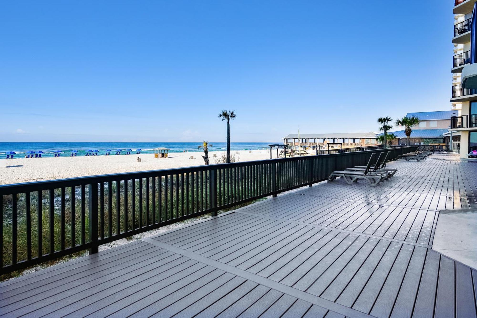 Sunbird 1011w By Book That Holiday home